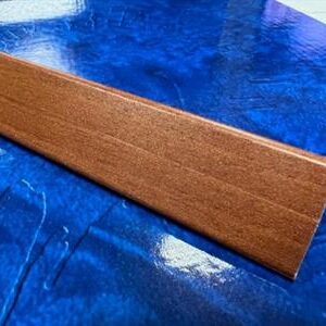 ANGOLARE JOLLY IN MDF MOGANO MIS 2,4X2,4X270cm